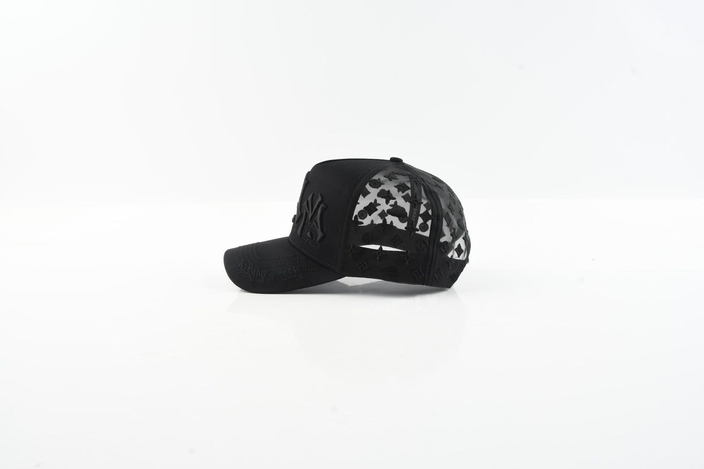 NIGHT TRUCKER
